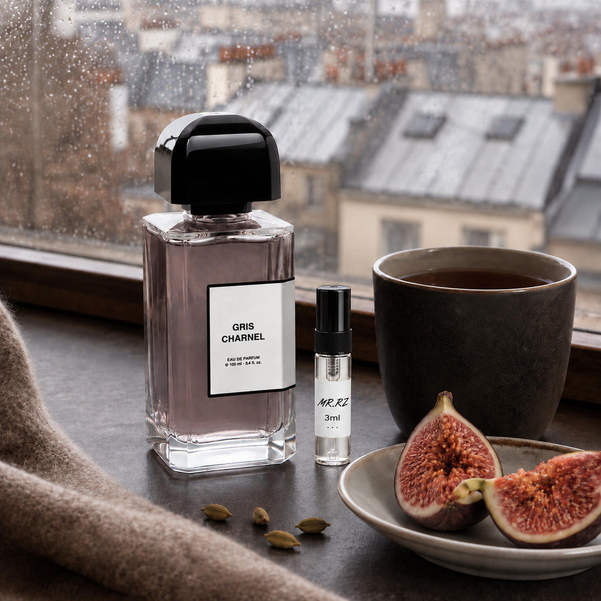 BDK Parfums Gris Charnel – původní prostředí s lahvičkou vzorku MrRizz