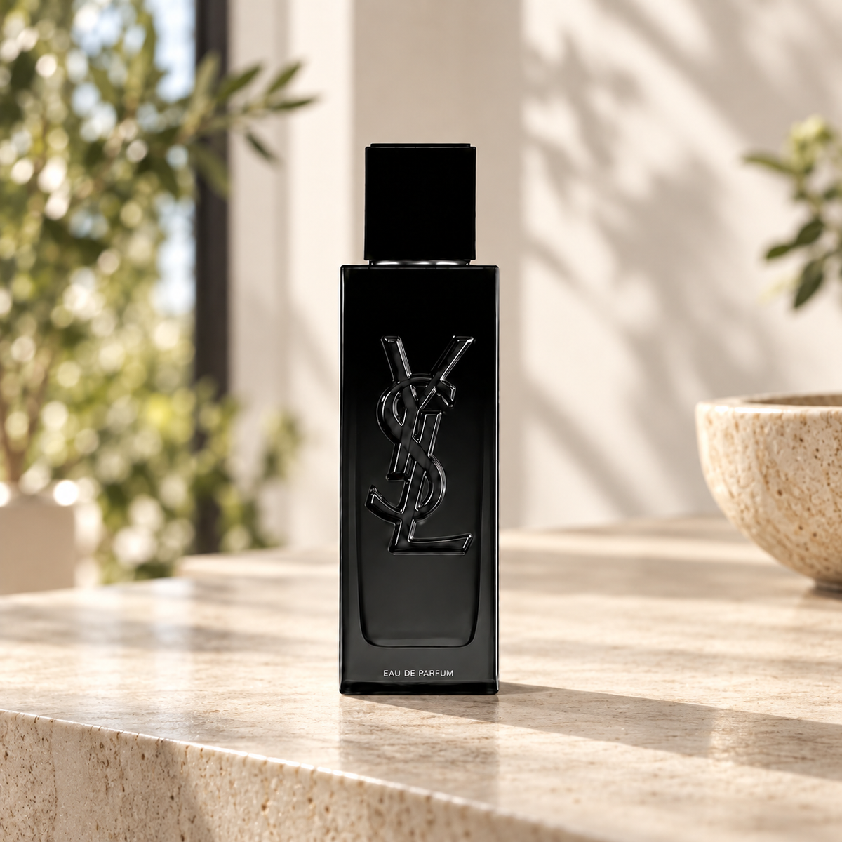 Yves Saint Laurent MYSLF EDP 100 ml – produkt v prostředí