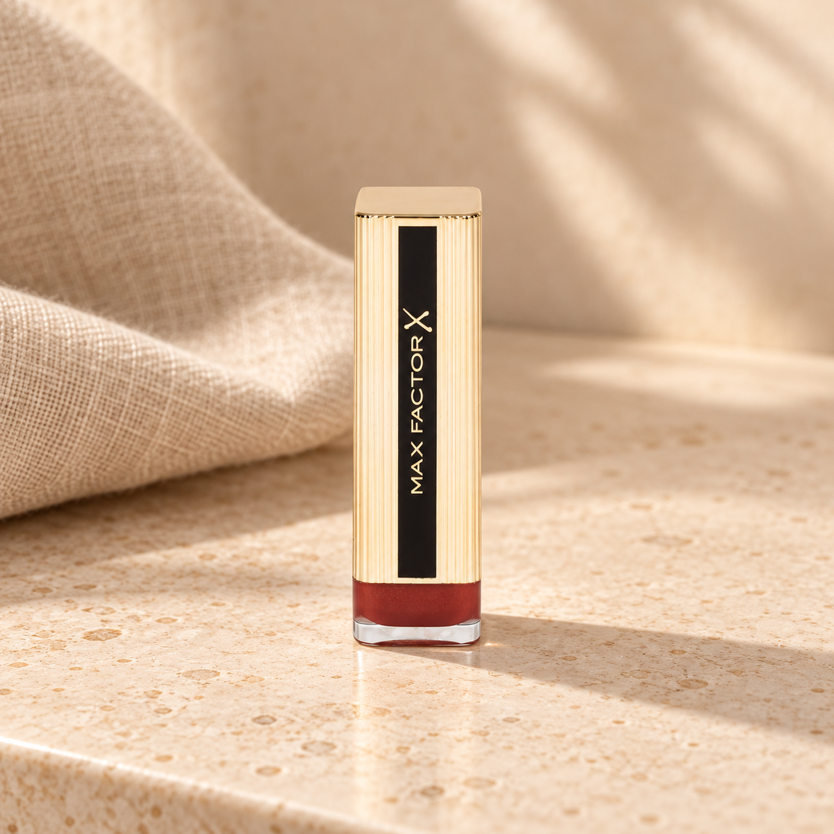 Max Factor Colour Elixir 4 ml – produkt v prostředí