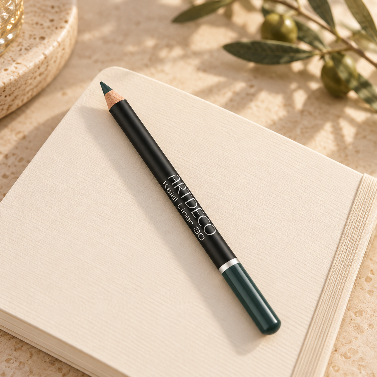 Artdeco Kajal Liner 1,1 ml – produkt v prostředí