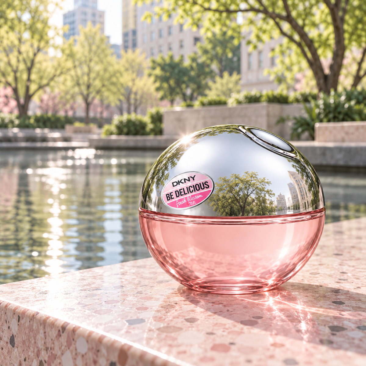 DKNY Be Delicious Fresh Blossom 100 ml v jarním městském zátiší – MrRizz