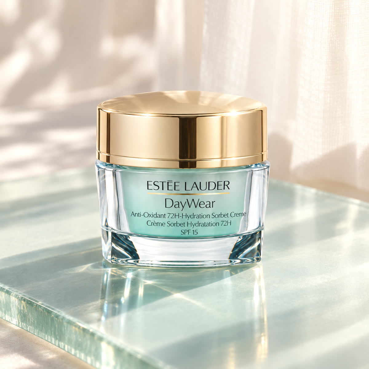 Estée Lauder DayWear Anti-Oxidant 72H-Hydration 50 ml – produktová scéna – MrRizz