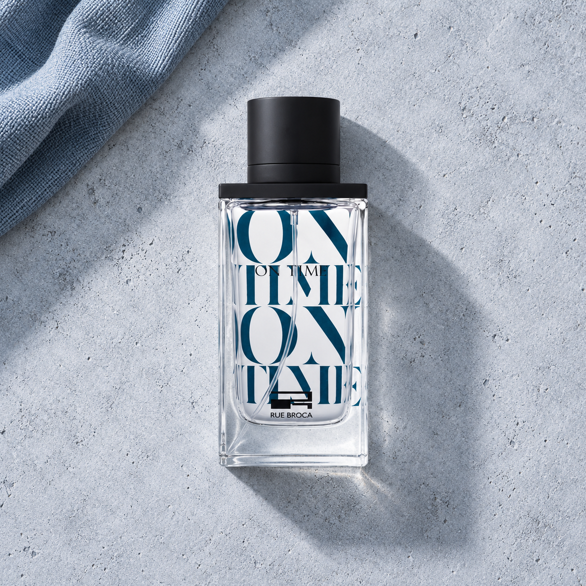 Rue Broca On Time 100 ml – parfém v prostředí, pohled shora s bočním stínem