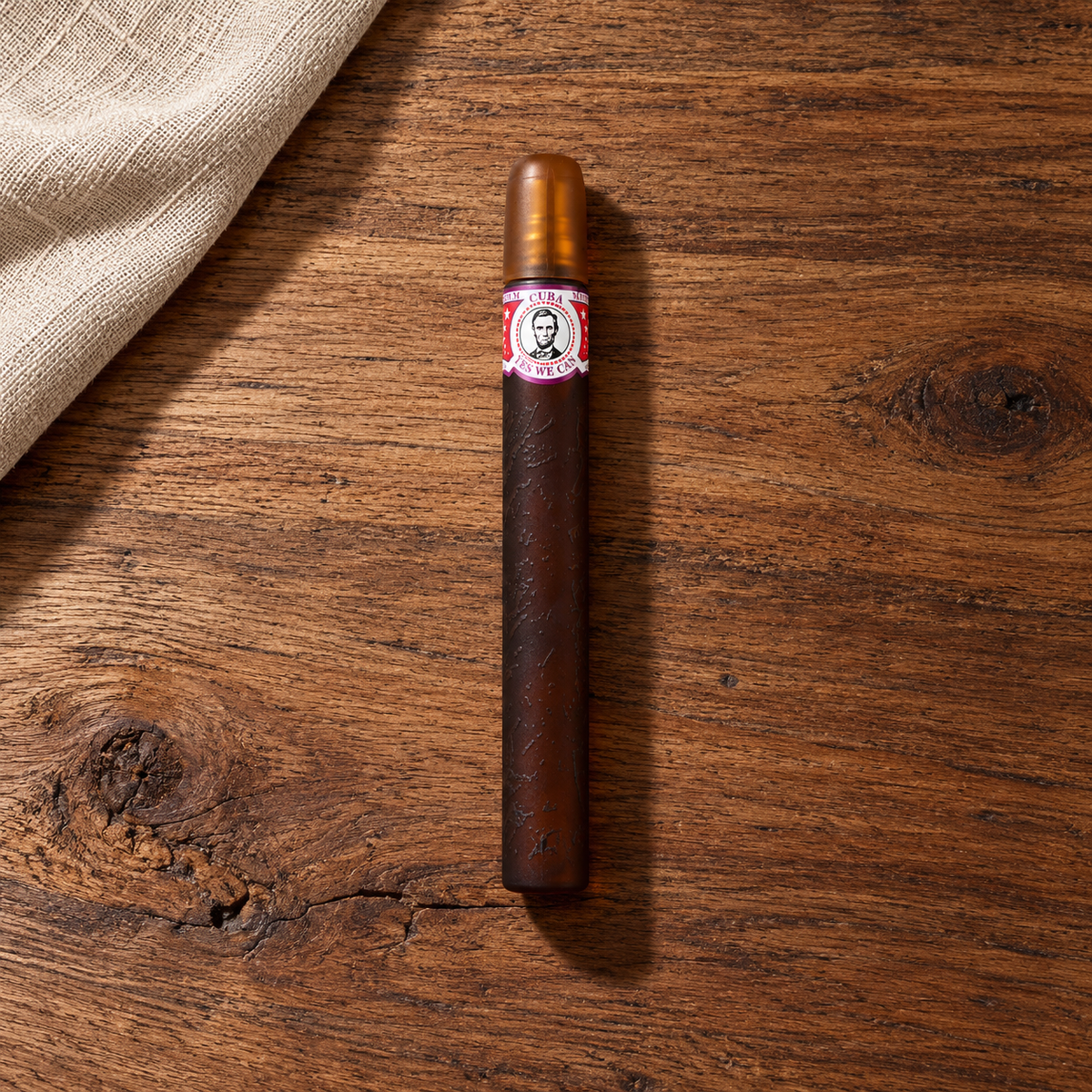Cuba Yes We Can 35 ml – parfém v prostředí, pohled shora s bočním stínem