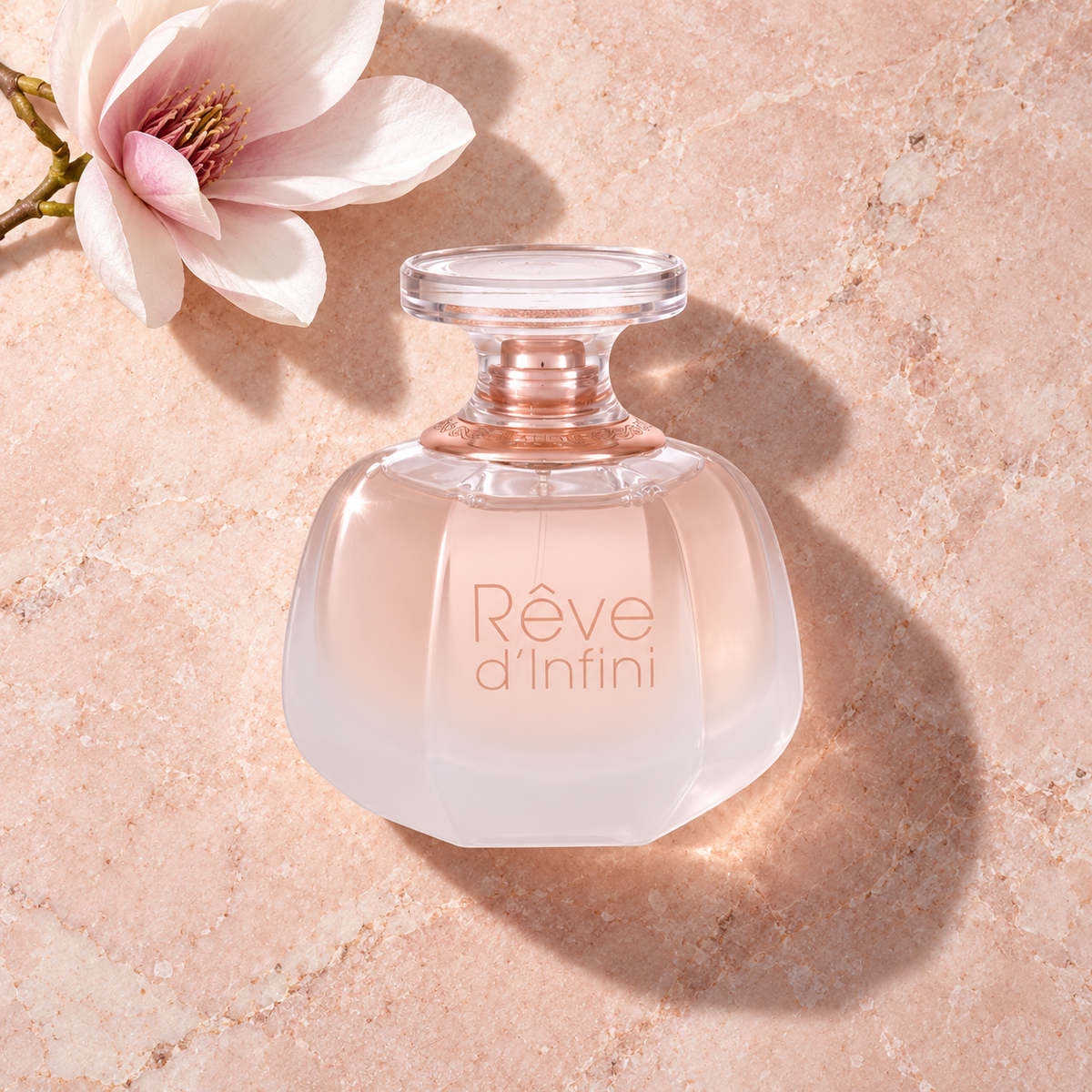 Lalique Reve d´Infini EDP 100 ml – parfém v prostředí, pohled shora s bočním stínem