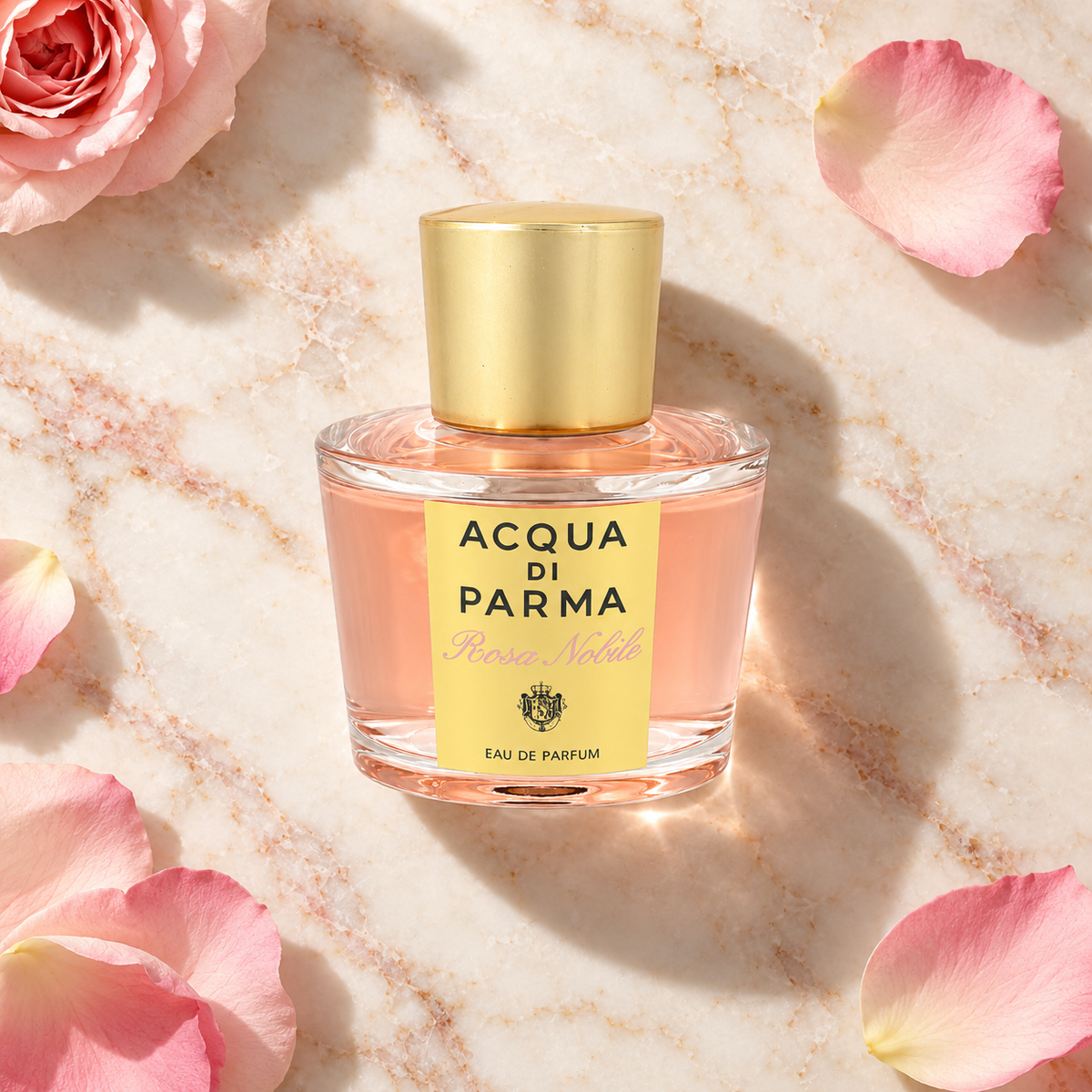Acqua di Parma Le Nobili Rosa Nobile EDP 50 ml – parfém v prostředí, pohled shora s bočním stínem