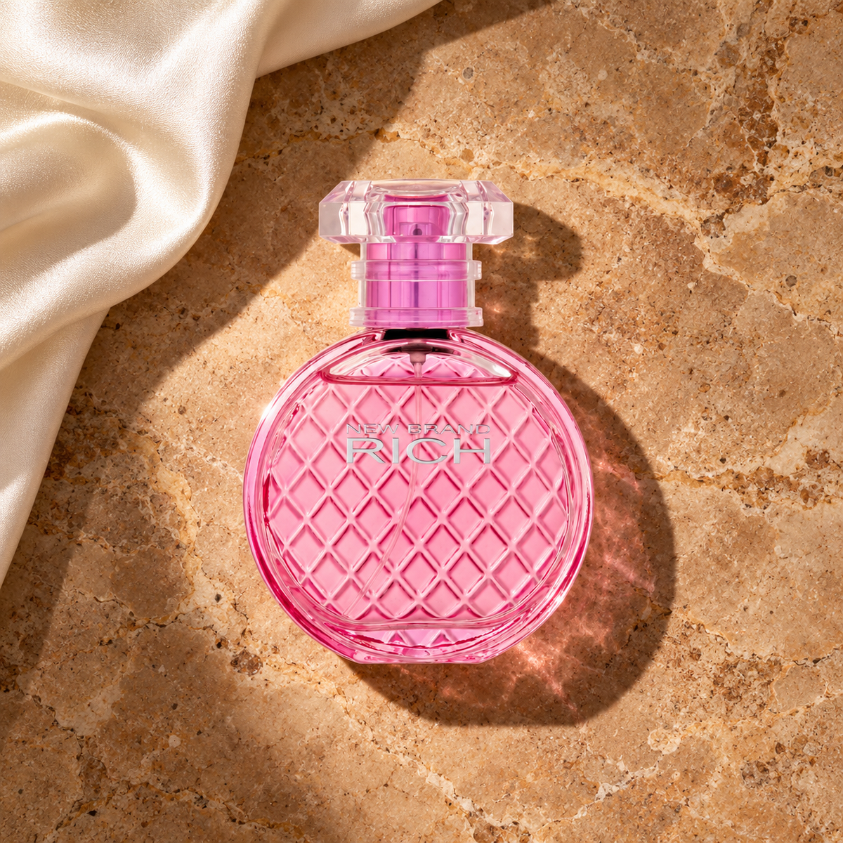 New Brand Parfums Rich 100 ml – parfém v prostředí, pohled shora s bočním stínem