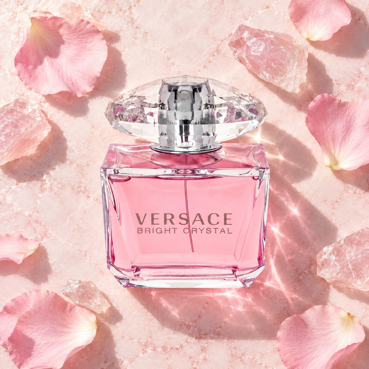 Versace Bright Crystal EDT 200 ml – parfém v prostředí, pohled shora s bočním stínem