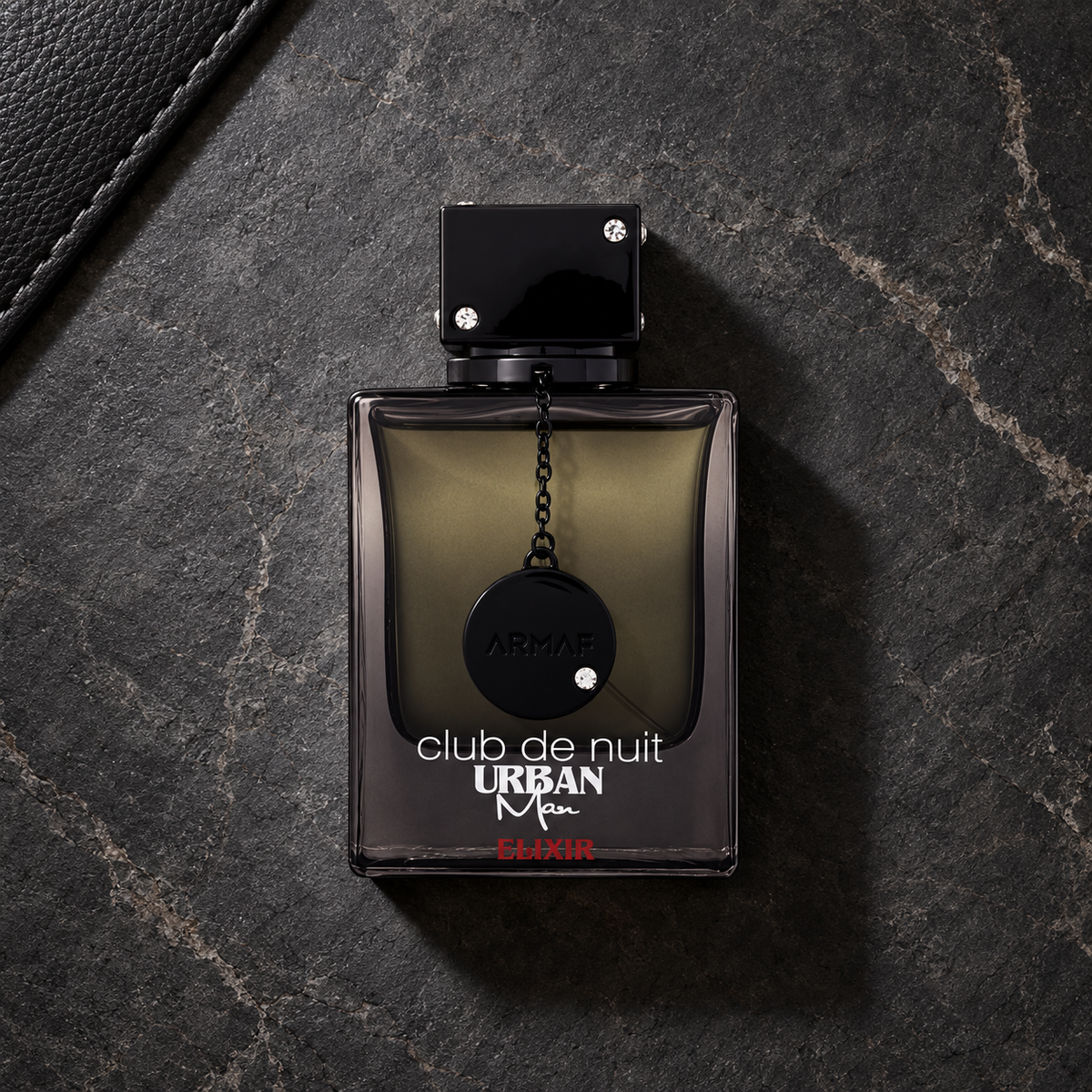 Armaf Club de Nuit Urban Man Elixir EDP 105 ml – parfém v prostředí, pohled shora s bočním stínem