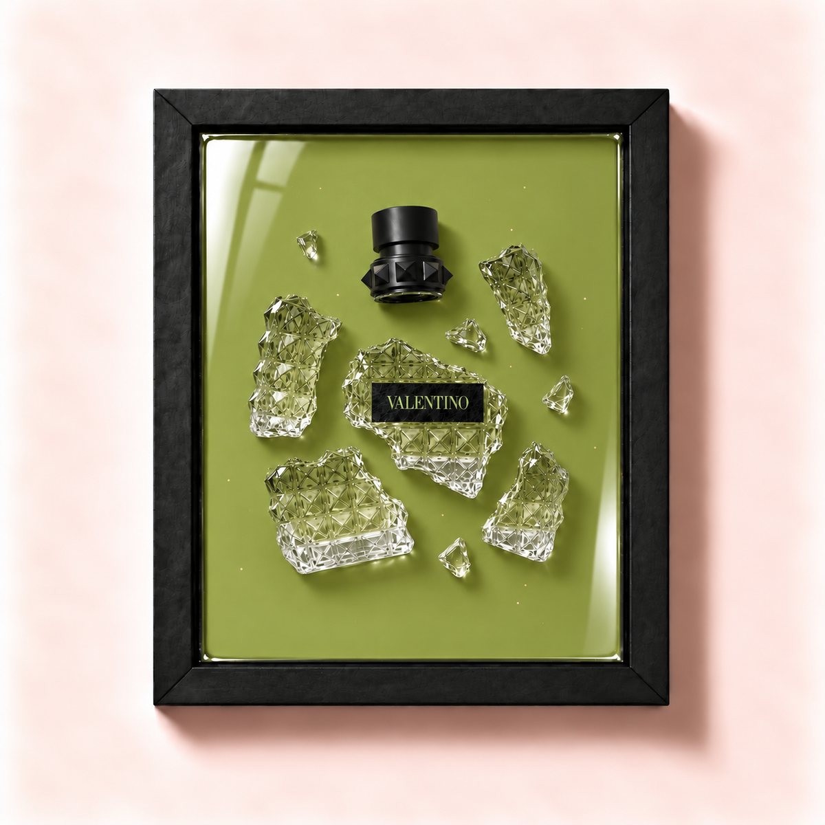 Parfémový obraz Valentino Donna Born In Roma Green Stravaganza – ilustrační fotografie