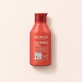 Redken Frizz Dismiss šampon proti krepatění vlasů 300 ml – MrRizz
