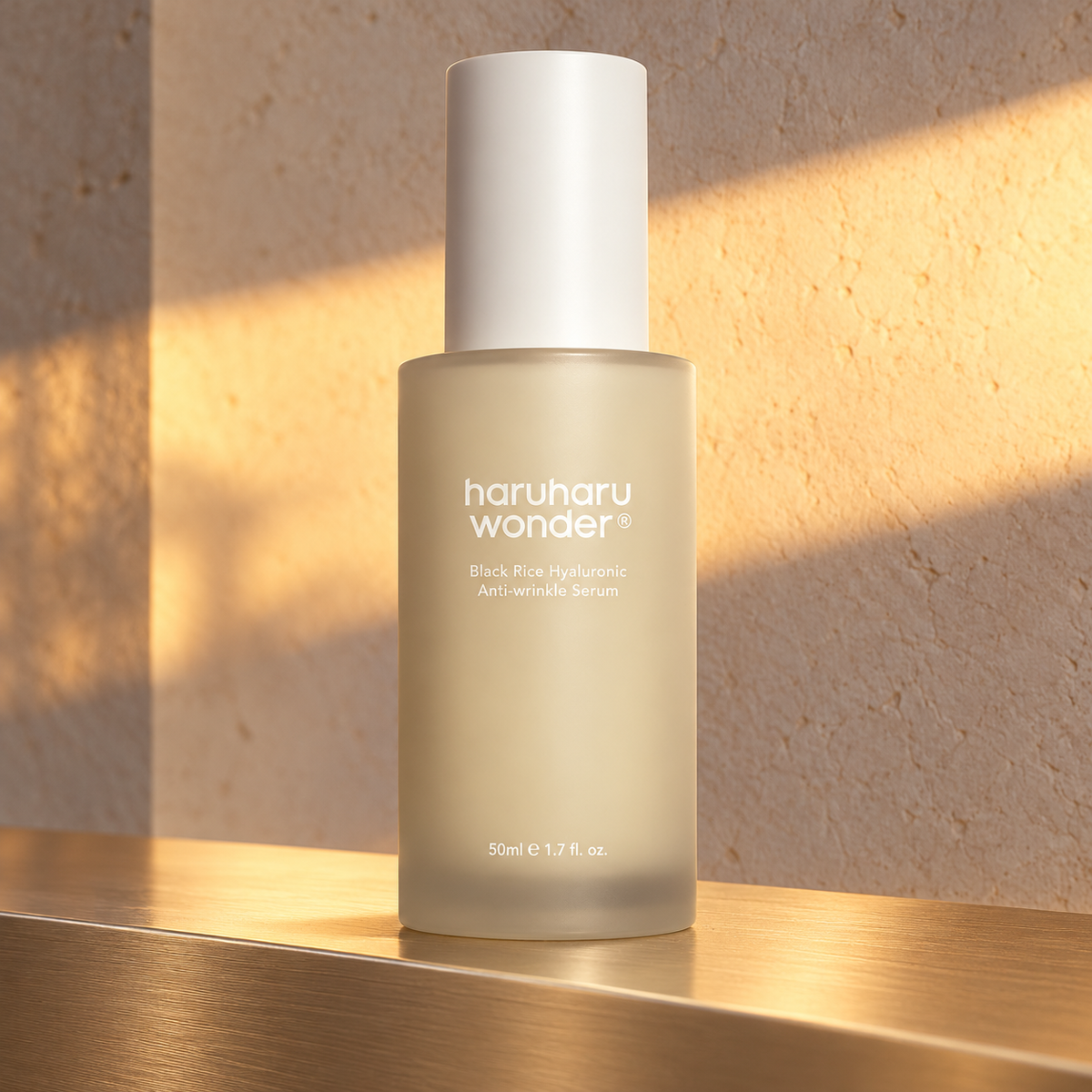 HaruHaru Wonder Black Rice Hyaluronic Anti-Wrinkle Serum 50 ml – atmosférická fotografie – MrRizz