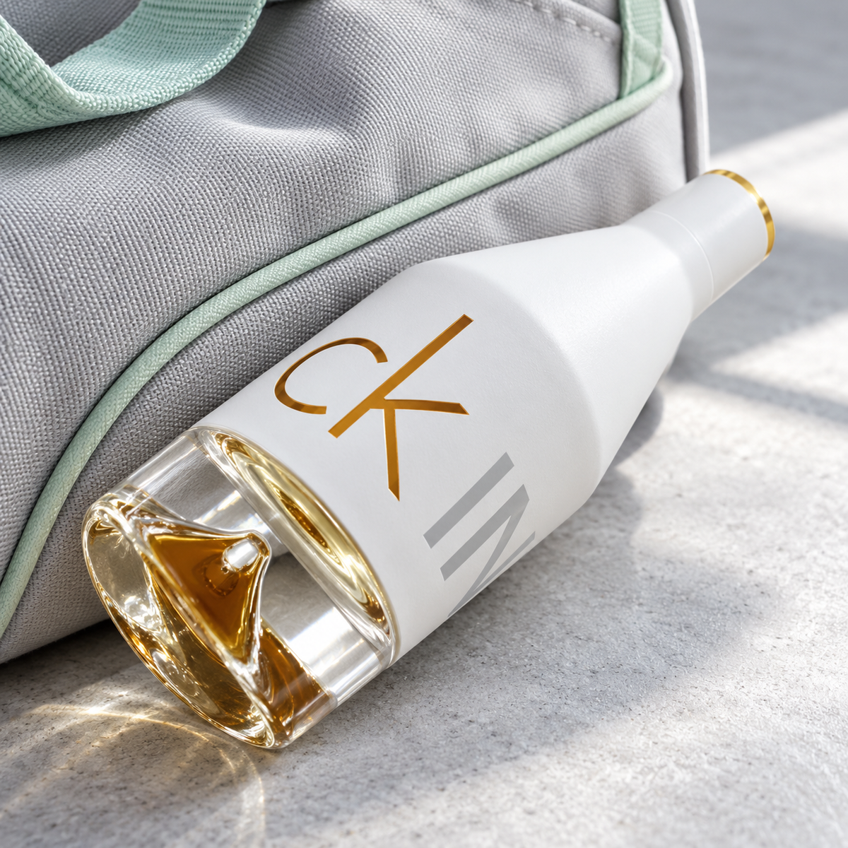 Calvin Klein CK IN2U Her EDT 100 ml – atmosférická fotografie – MrRizz