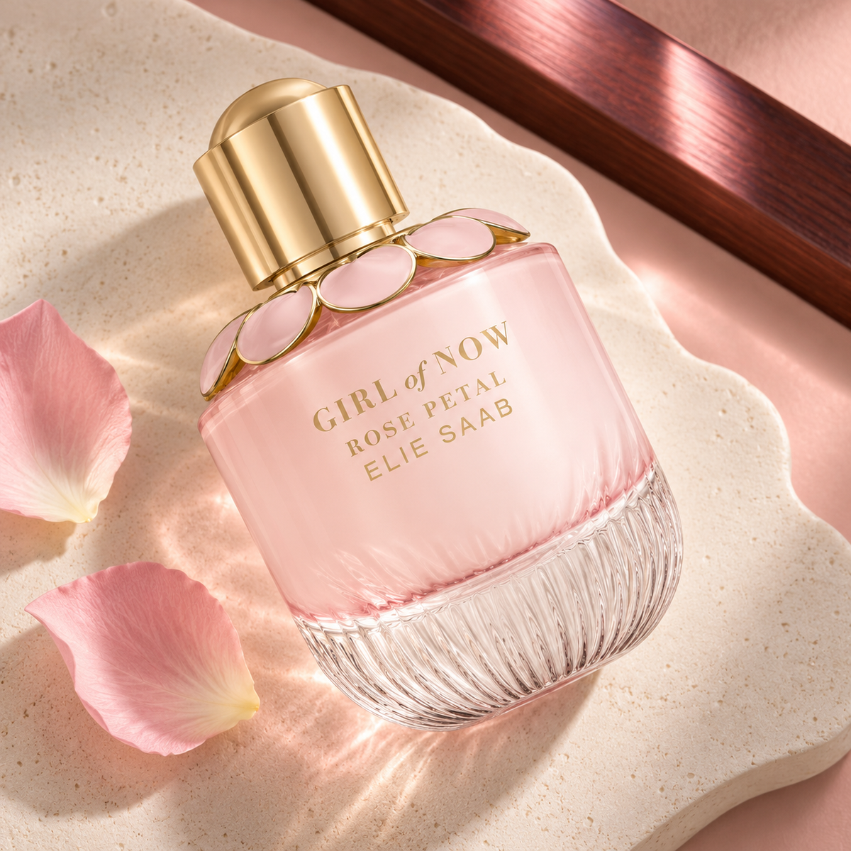 Elie Saab Girl of Now Rose Petal EDP 90 ml – tester bez obalu – atmosférická fotografie – MrRizz