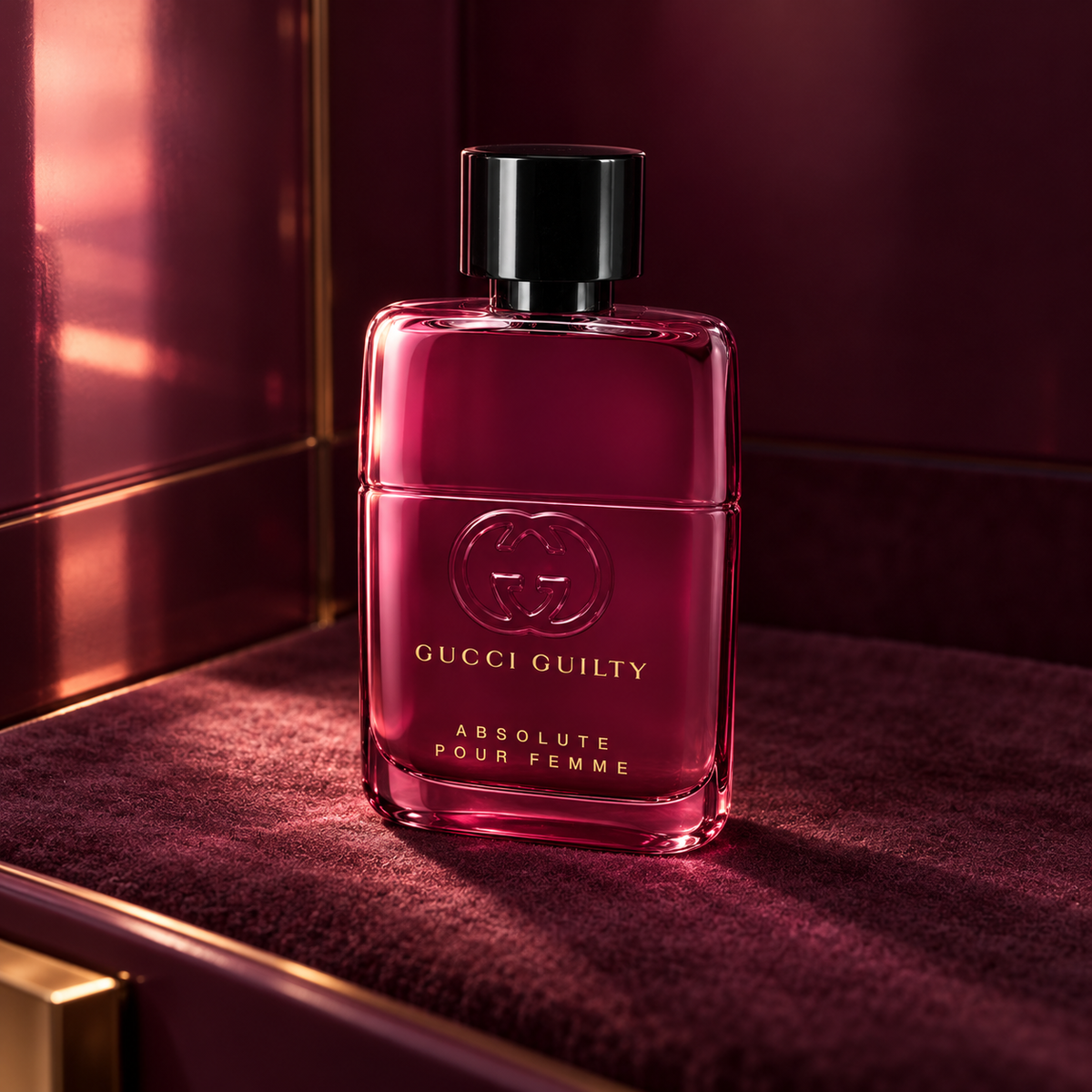 Gucci Guilty Absolute Pour Femme EDP 30 ml – atmosférická fotografie – MrRizz